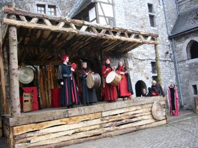 Filia Irata auf der Eyneburg